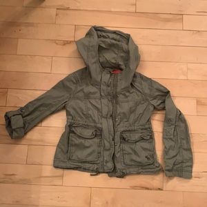 Girls Abercrombie fall/spring jacket. Great condition!